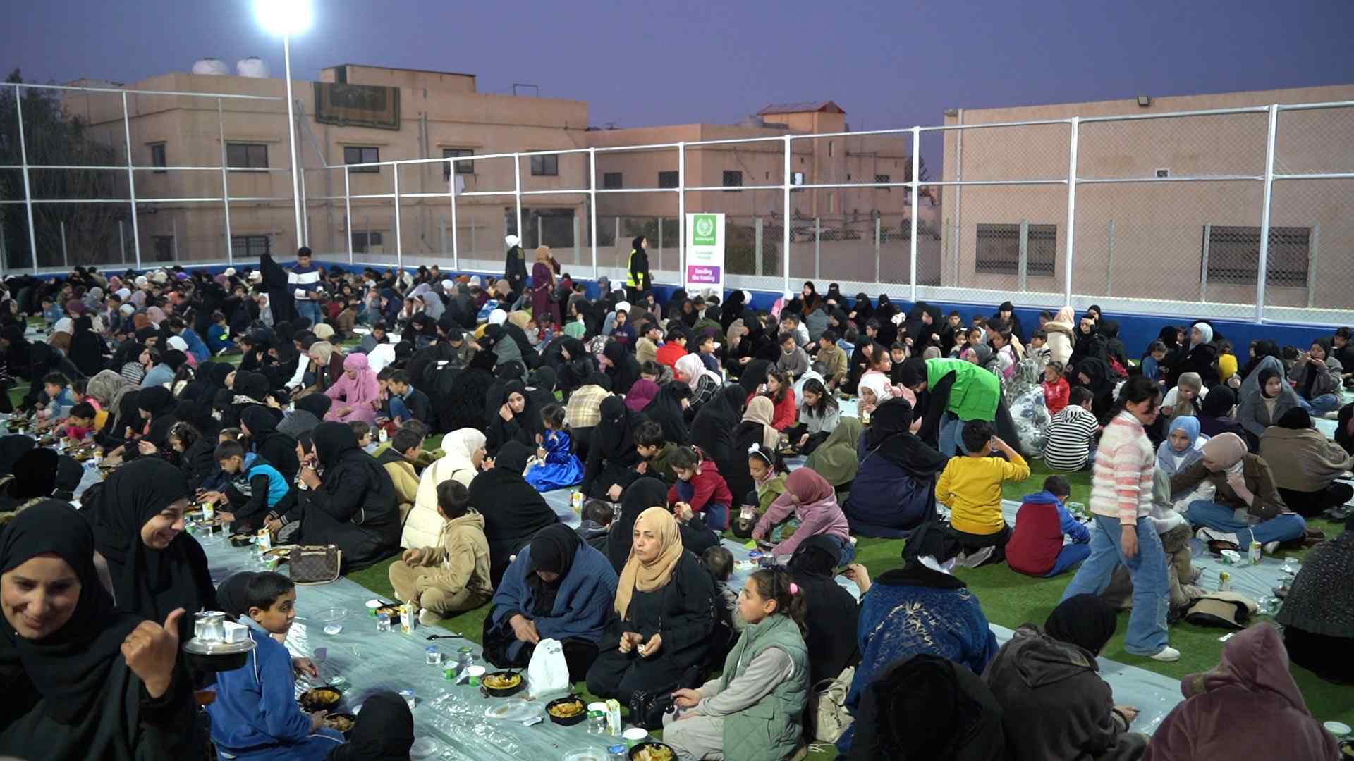 C0060.00 29 54 42.Still037