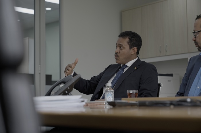 Sequence 01.00 00 23 09.Still005