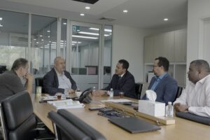 Sequence 01.00 00 27 13.Still006